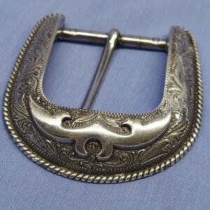Taiwan Western Cowboy Belt Buckle Unisex  Engraved Silver Tone Metal